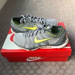 Women’s Nike training shoes Size 7.5